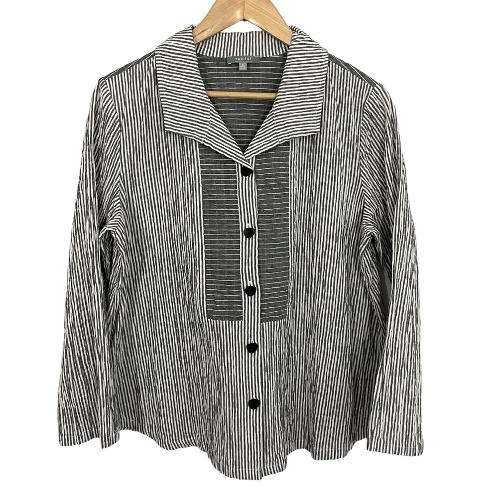 Habitat Button Front Shirt Sz M Grey Textured Top Casual Stretch Blouse EUC